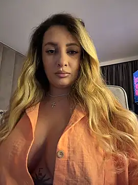 YaaraCollins Webcam-Show