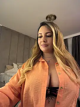 YaaraCollins – Live XXX-chat