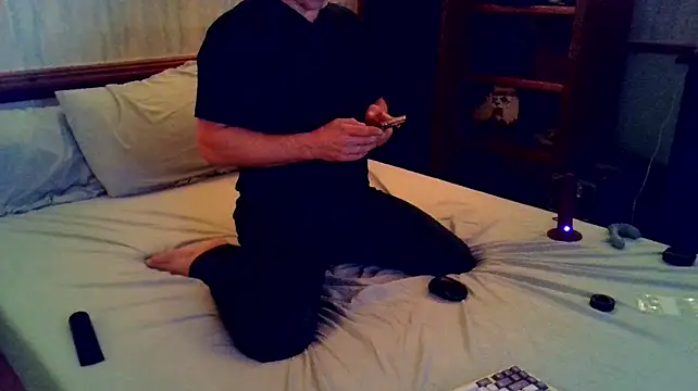 HerouxHero Show in webcam