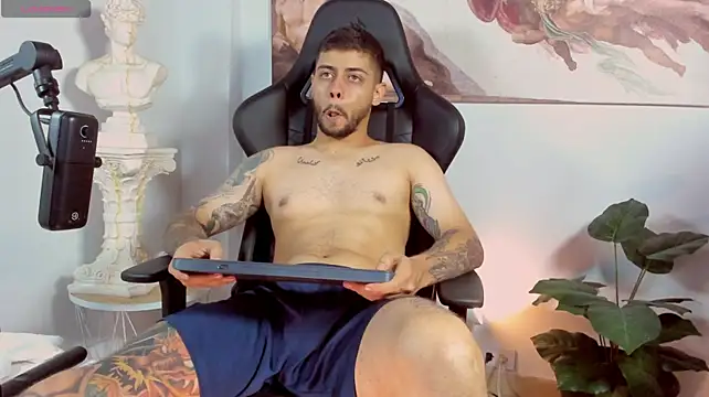 alessandro_duty Шоу с уебкамера