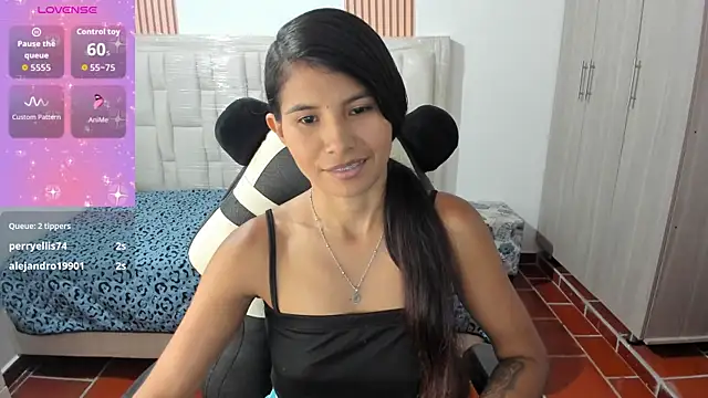 14_Dulce's Live XXX Chat