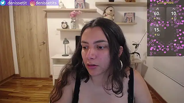DenisseTits Webcam show