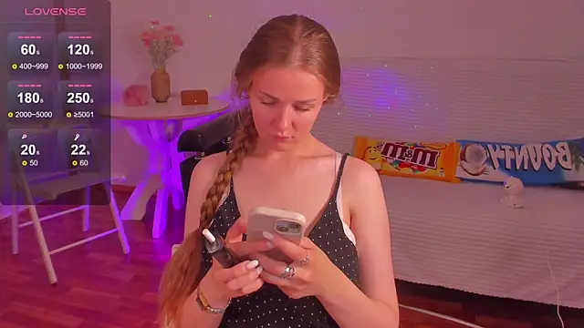 SweetMilkis' Live XXX Chat