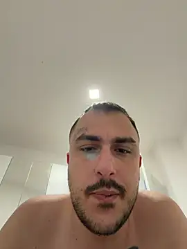 hiciste06 Adlı Modelin Web Kamerası Şovu