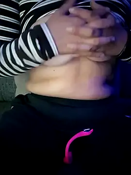 Sweettinydiamond Webcam Show