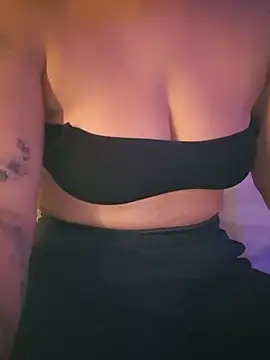 Sweettinydiamond webcam show