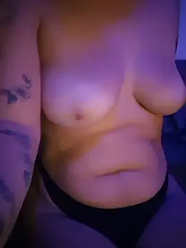 Sweettinydiamond Webcam Show