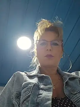 elacoquette: απευθείας συνομιλία ΧΧΧ
