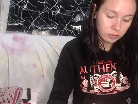 Venusluxodomme Adlı Modelin Canlı XXX Sohbeti