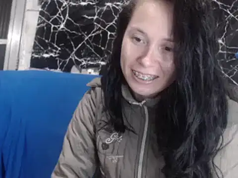 Venusluxodomme élő XXX-chatje
