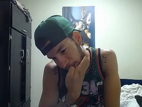 Show modela roberth_pathizon na web-kameri
