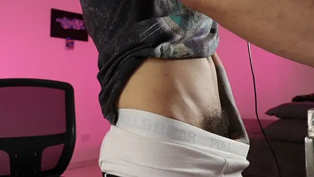 trieone Show in webcam