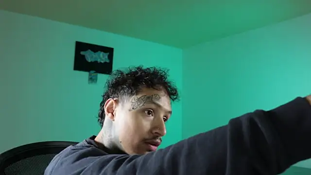 trieone Webcam-Show