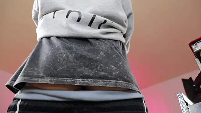 trieone's Webcam Show