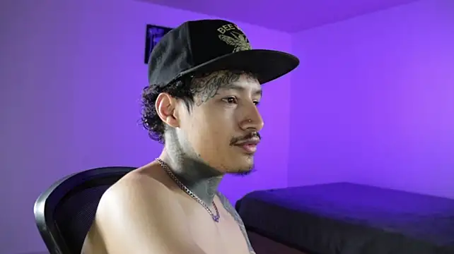 trieone 网络视讯表演