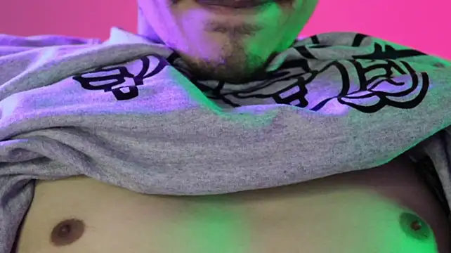 trieone's Webcam Show