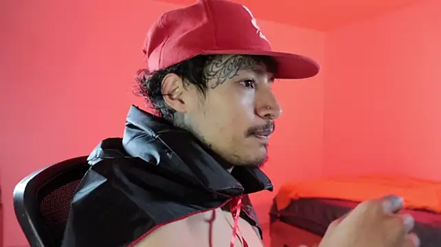 trieoneのウェブカメラショー