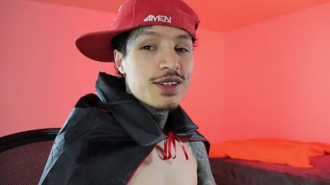 trieone webcam show