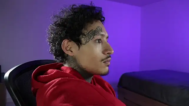 trieone's Webcam Show