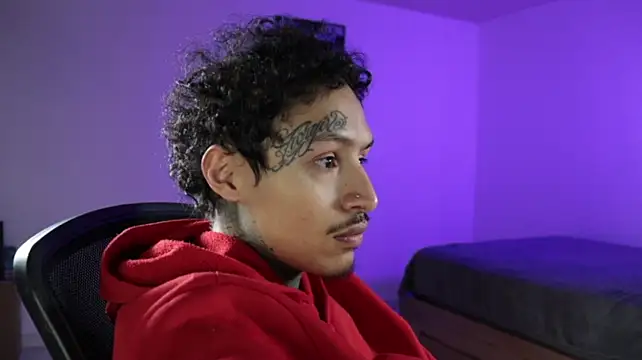 הופעת וובקאם של trieone