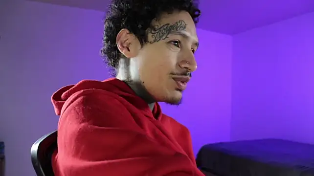 trieone Webcam-Show