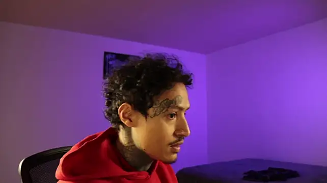 trieone Webcam Show