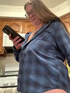 PussiesnCream_'s Live XXX Chat