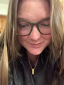 PussiesnCream_'s Webcam Show