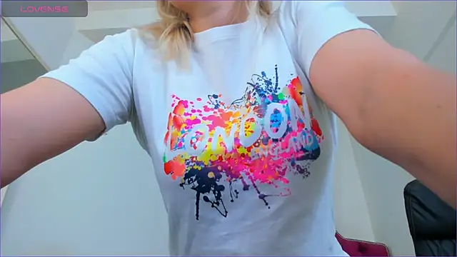 ninnadeeのライブXXXチャット