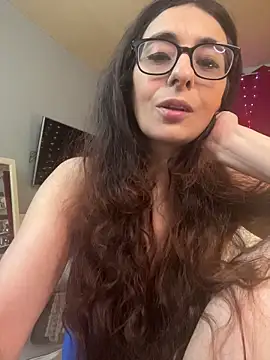 Curvy_bigtitts' Live Sex Cam Show