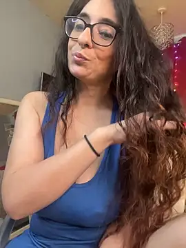 Curvy_bigtitts Obrolan Langsung XXX
