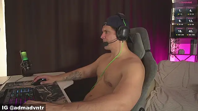 Rus_adventure7's Webcam Show