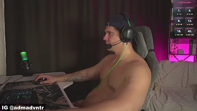 Rus_adventure7's Webcam Show