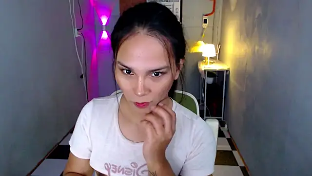 SanyaGirlx Pertunjukan Webcam