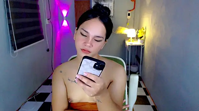 SanyaGirlx's Webcam Show