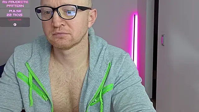 kevintyler69's Webcam Show