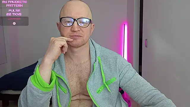 Show modela kevintyler69 na web-kameri