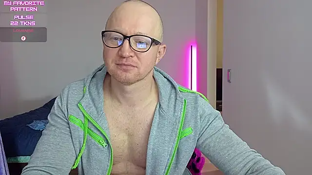 kevintyler69 Adlı Modelin Web Kamerası Şovu