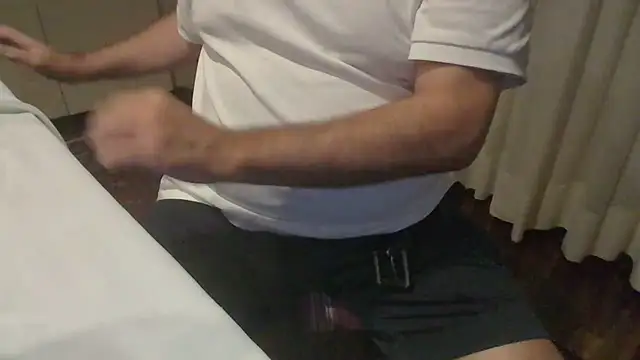 polloiw Webcam show