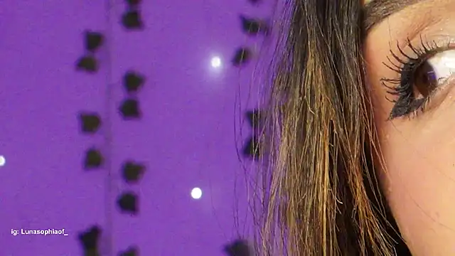 Chat XXX en directo de LunaSophia_