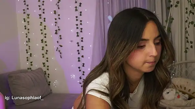 LunaSophia_'s Webcam Show