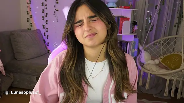 Chat +18 de LunaSophia_ ao vivo
