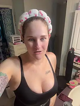 lolabunny9's Webcam Show