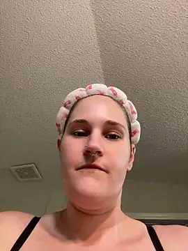 lolabunny9 Live chatroom