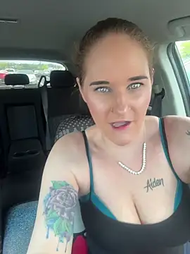 lolabunny9's Webcam Show