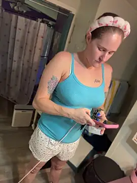 lolabunny9's Webcam Show