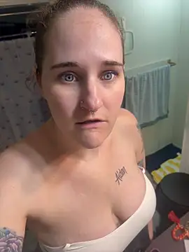 lolabunny9's Webcam Show