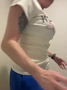 lolabunny9's Webcam Show