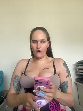 lolabunny9 网络视讯表演