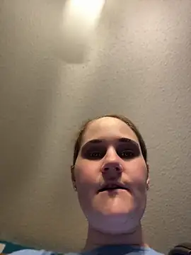 Živá chatovací místnost lolabunny9